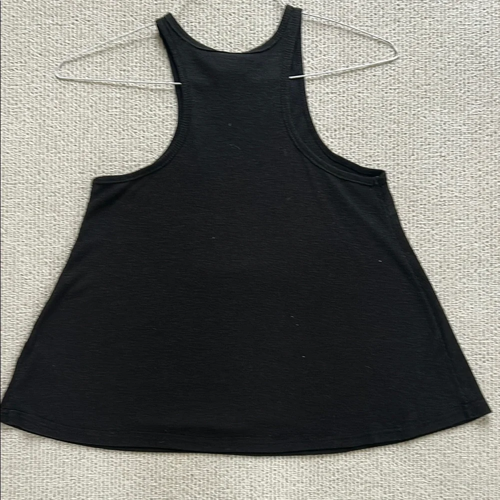 Free People Black Racerback Tank Top🌿